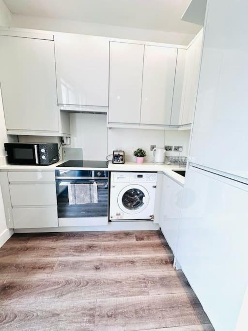 Apartament Luxury Flat Hyde Park Super Location For Tourists Londyn Zewnętrze zdjęcie
